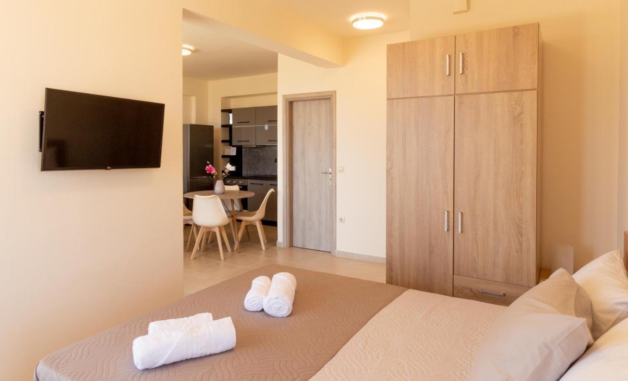 Cretan Fleur Apartments エラフォニシ エクステリア 写真