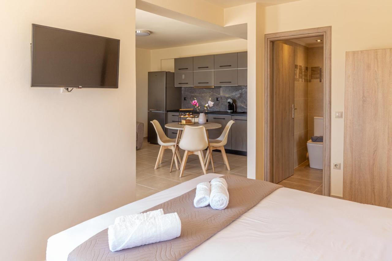 Cretan Fleur Apartments エラフォニシ エクステリア 写真