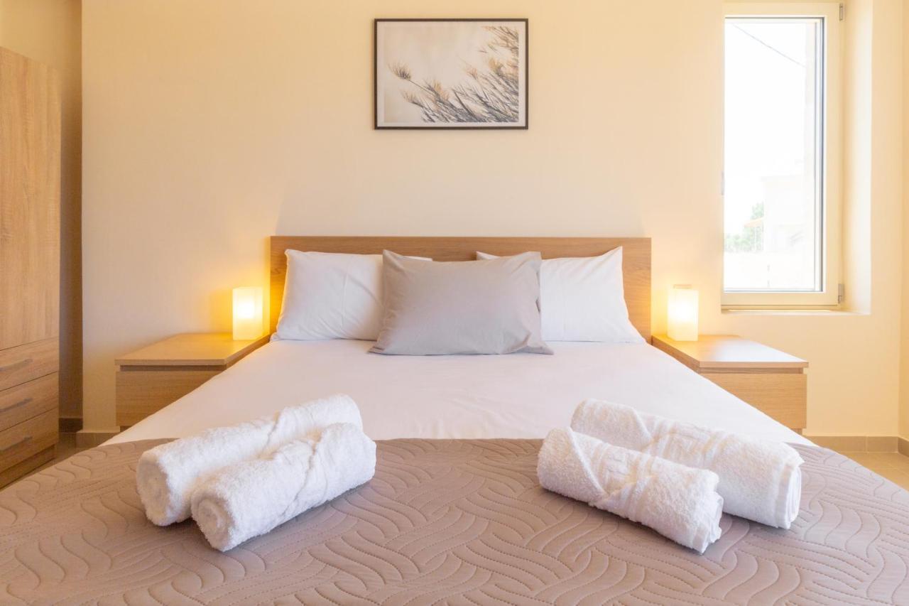 Cretan Fleur Apartments エラフォニシ エクステリア 写真
